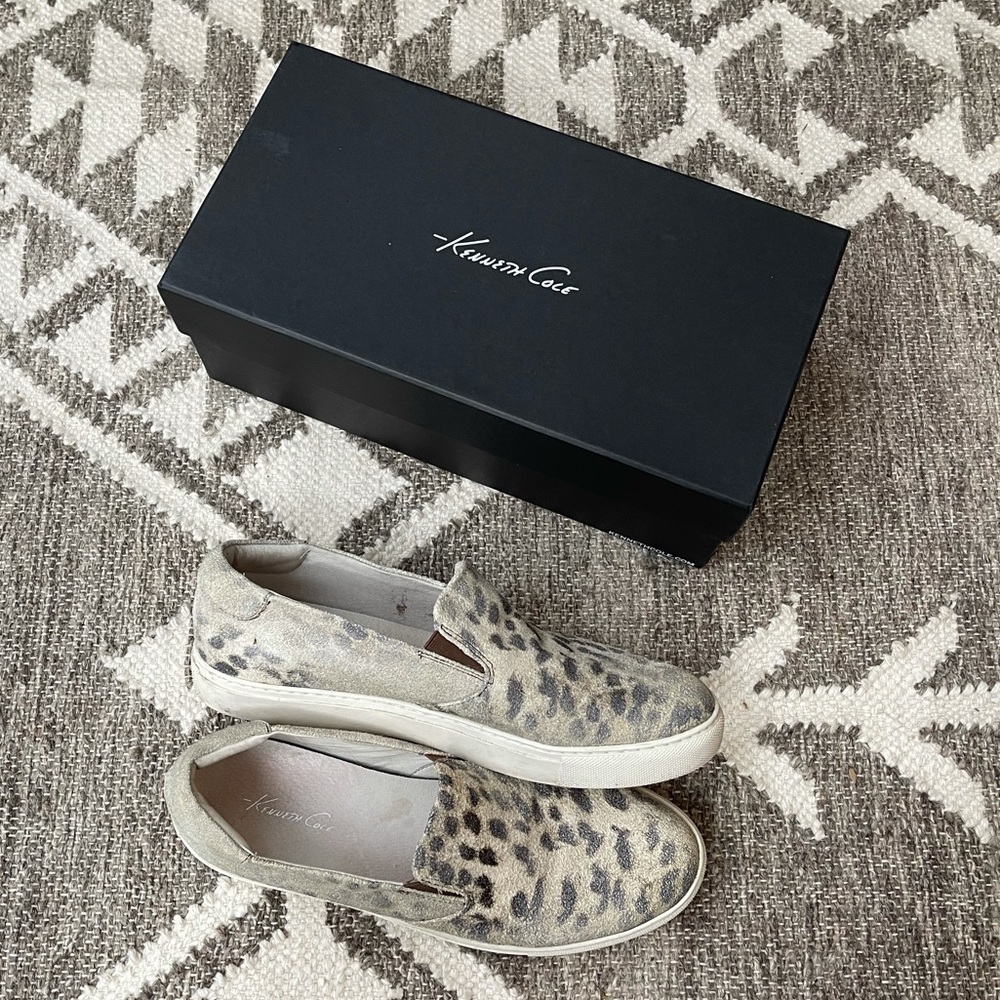 Kenneth Cole Slides - Picture 2 of 4